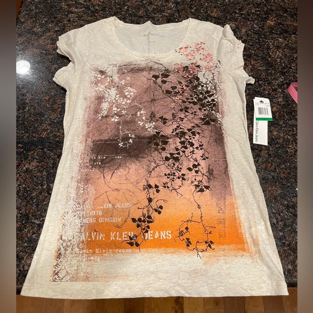 NWT Calvin Klein Jeans tee, Large